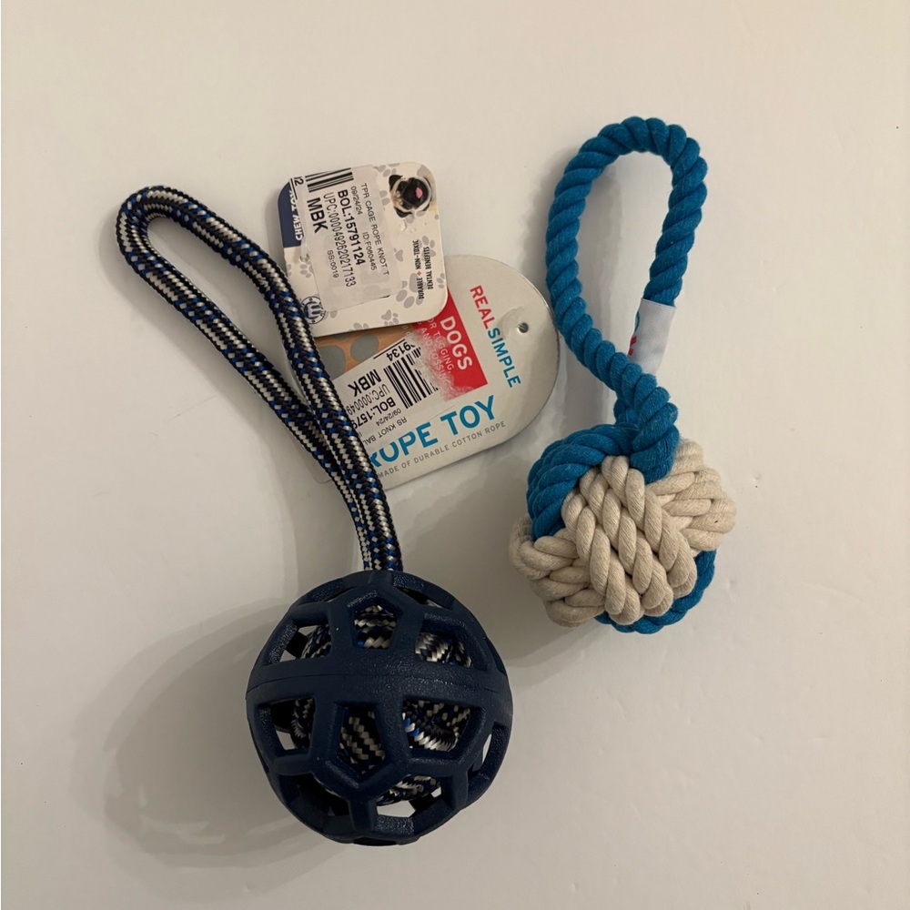 Macy’s Real Simple Round Rope Dog Chew Tugging Toys Blue White NWT M L